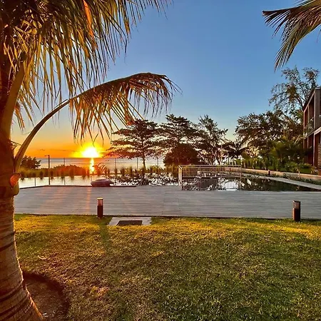 A Beachfront Haven - Ocean Point B2 Pointe aux Piments Exterior photo