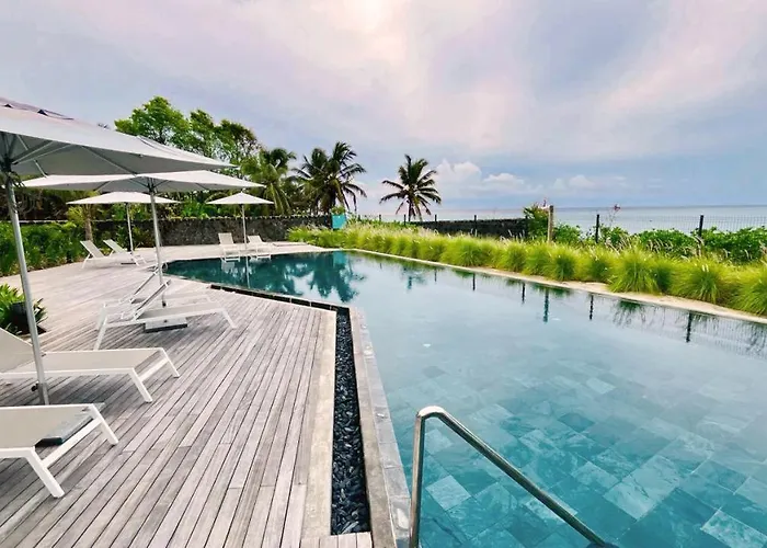 A Beachfront Haven - Ocean Point B2